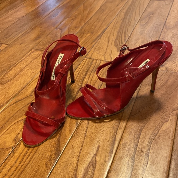 Red Manolo Blahnik heels - Picture 2 of 6